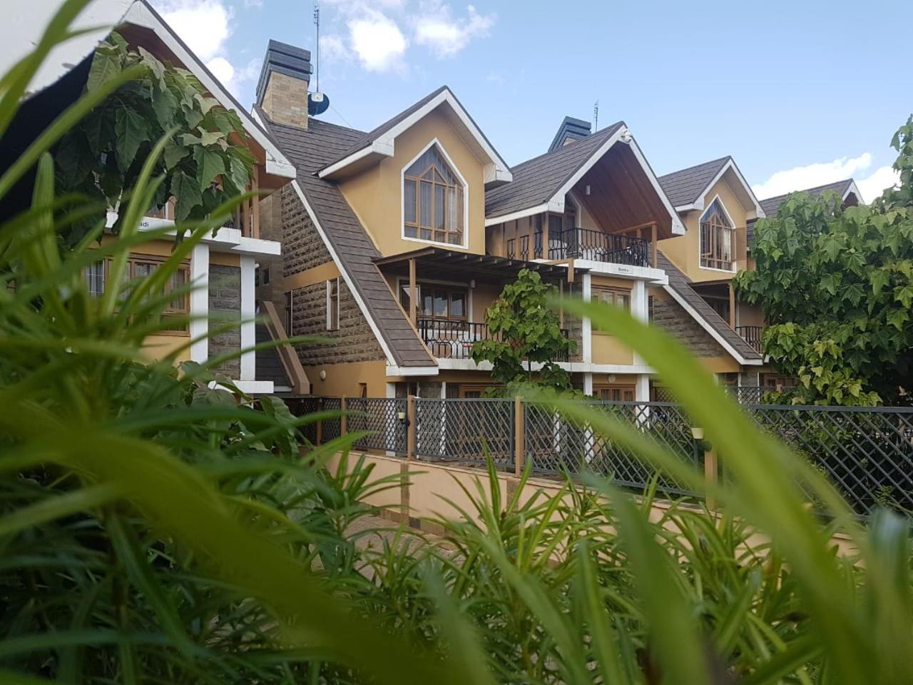 อัสยานา การ์เดนท์ Hotel Ongata Rongai ภายนอก รูปภาพ